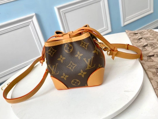 Rep ladies NOÉ LOUIS VUITTON PURSE 0724